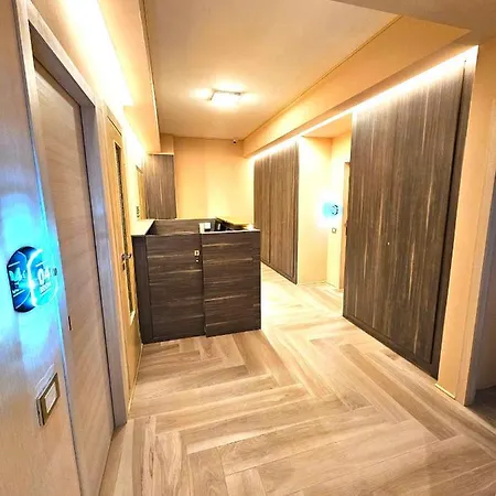 Astoria Supreme - Modern Boutique B&B *